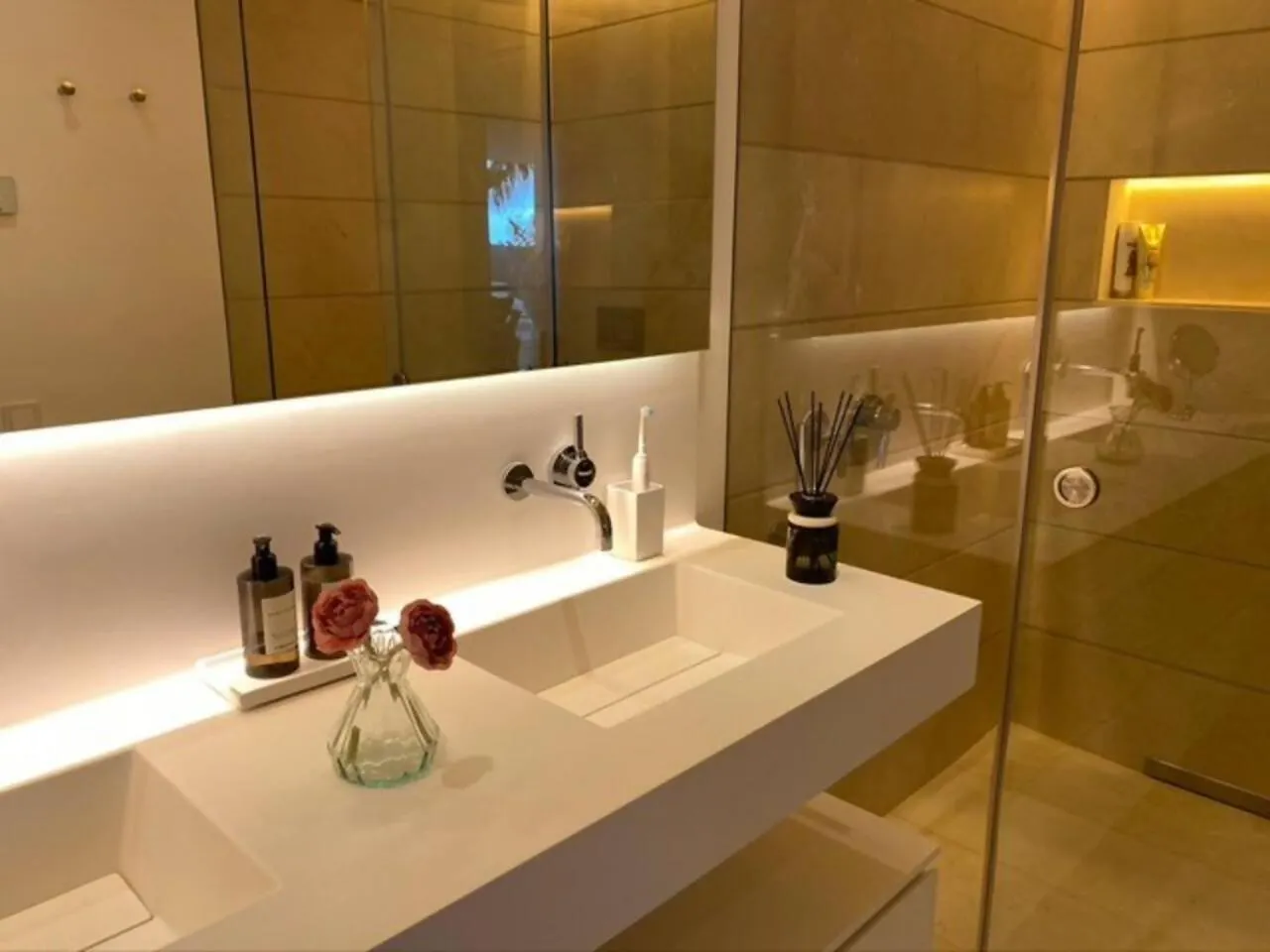Espectacular Apartamento Jacuzzi Ojen 0*,